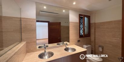 Real Estates picture 9 Ref. 83474