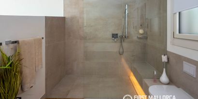 Real Estates picture 23 Ref. 83654