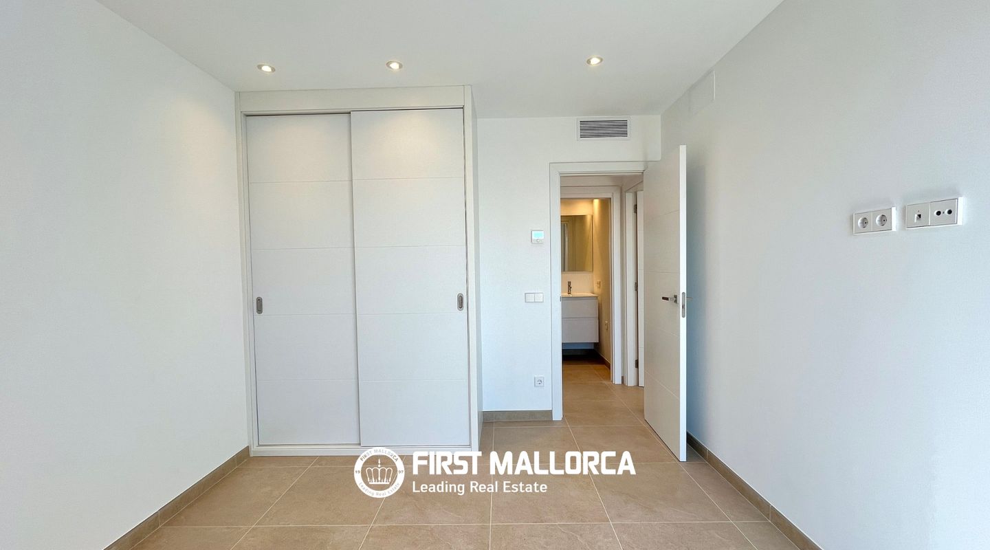 Bright and Elegantly Furnished Penthouse in the Heart of Santa Catalina – photo 51
