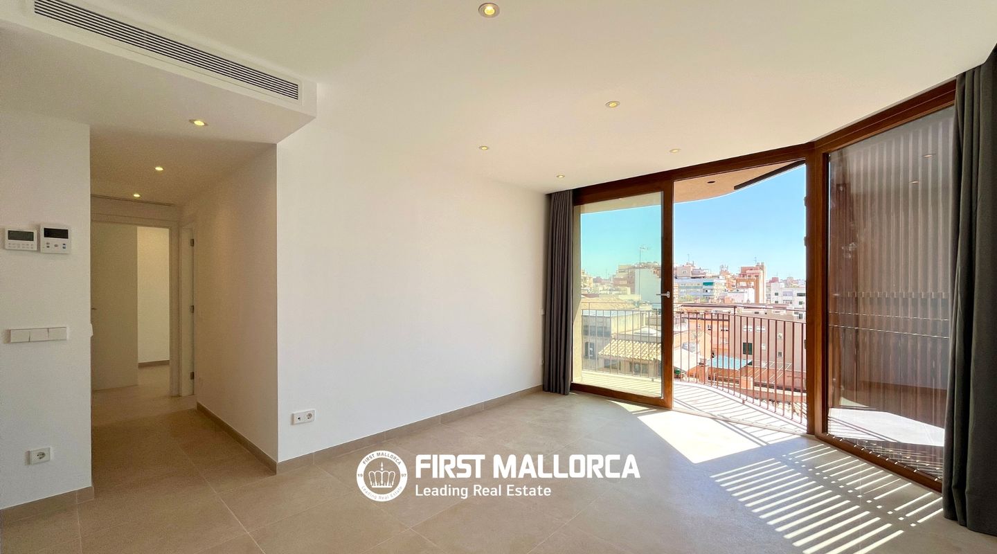 Bright and Elegantly Furnished Penthouse in the Heart of Santa Catalina – photo 38