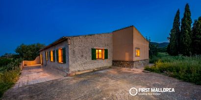 Inmobiliaria picture 0 Ref. Nº. 83573