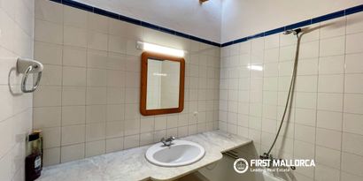 Real Estates picture 17 Ref. R29769