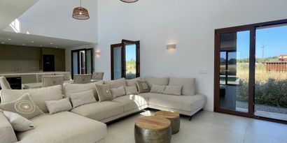 Inmobiliaria picture 6 Ref. Nº. R24649