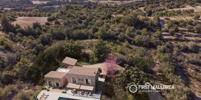 Real Estates picture 15 Ref. 83717