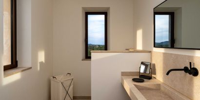 Inmobiliaria picture 19 Ref. Nº. 75612