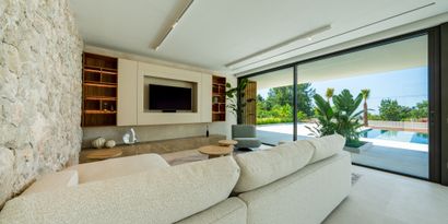 Inmobiliaria picture 38 Ref. Nº. 82945