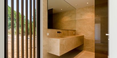Inmobiliaria picture 42 Ref. Nº. 82945