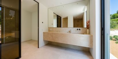 Inmobiliaria picture 46 Ref. Nº. 82945