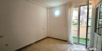 Real Estates picture 8 Ref. R11440