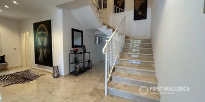 Inmobiliaria picture 8 Ref. Nº. R30034