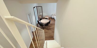 Real Estates picture 10 Ref. R30102