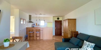Real Estates picture 3 Ref. R30078