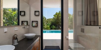 Inmobiliaria picture 13 Ref. Nº. 84030