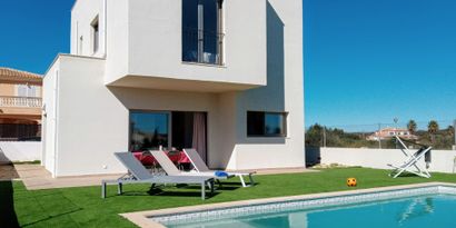 Inmobiliaria picture 0 Ref. Nº. R25239