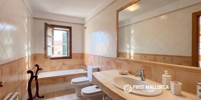 Inmobiliaria picture 24 Ref. Nº. R30114
