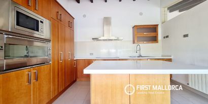 Inmobiliaria picture 7 Ref. Nº. R22711