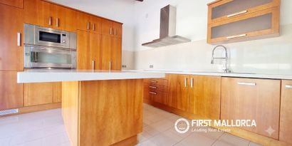 Inmobiliaria picture 8 Ref. Nº. R22711