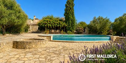 Inmobiliaria picture 0 Ref. Nº. 83568