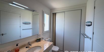 Inmobiliaria picture 17 Ref. Nº. 83734