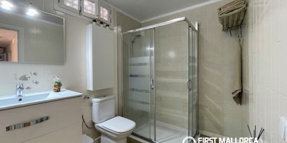 Real Estates picture 8 Ref. R24637
