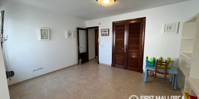 Real Estates picture 13 Ref. R30307