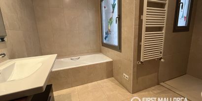 Real Estates picture 18 Ref. R30307