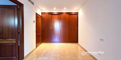 Real Estates picture 10 Ref. R30280