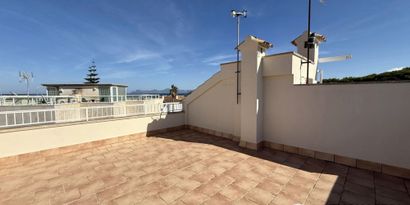 Real Estates picture 1 Ref. R30415