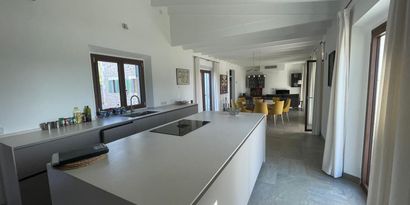 Real Estates picture 9 Ref. R30279