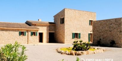 Real Estates picture 15 Ref. R30331