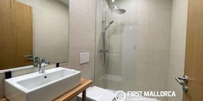 Real Estates picture 11 Ref. R29083