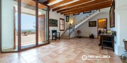 Inmobiliaria picture 1 Ref. Nº. 84402