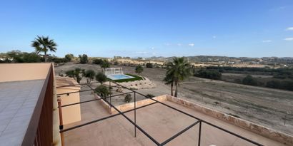 Real Estates picture 25 Ref. R30459