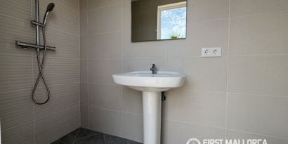 Real Estates picture 24 Ref. R30459