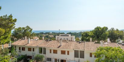 Real Estates picture 3 Ref. 54671