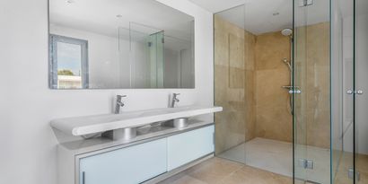 Real Estates picture 11 Ref. 54671