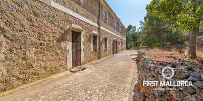 Inmobiliaria picture 4 Ref. Nº. 64433