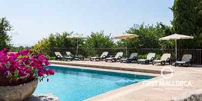 Inmobiliaria picture 0 Ref. Nº. R8969